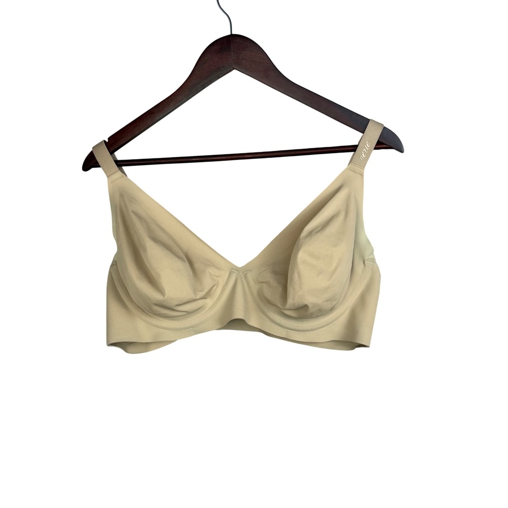 Aerie Smoothez Plunge Bra Women 40D Tan Nylon Blend‎ Seamless Adjustable Straps